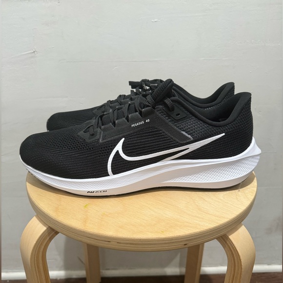 Nike Air Zoom Pegasus 40 Black White Mens 13 - Picture 4 of 7